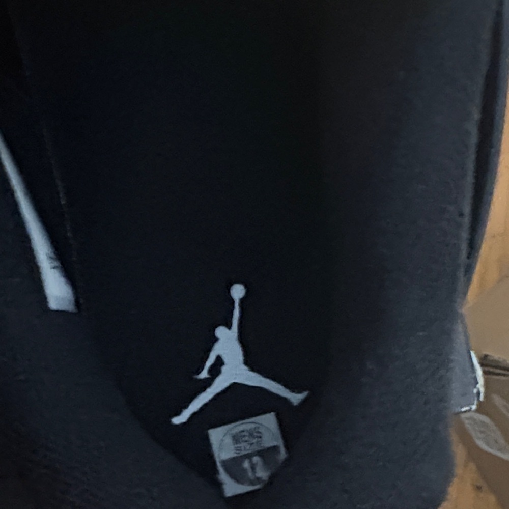 Jordan Black and Yellow Sneakers - Picture 6 of 8